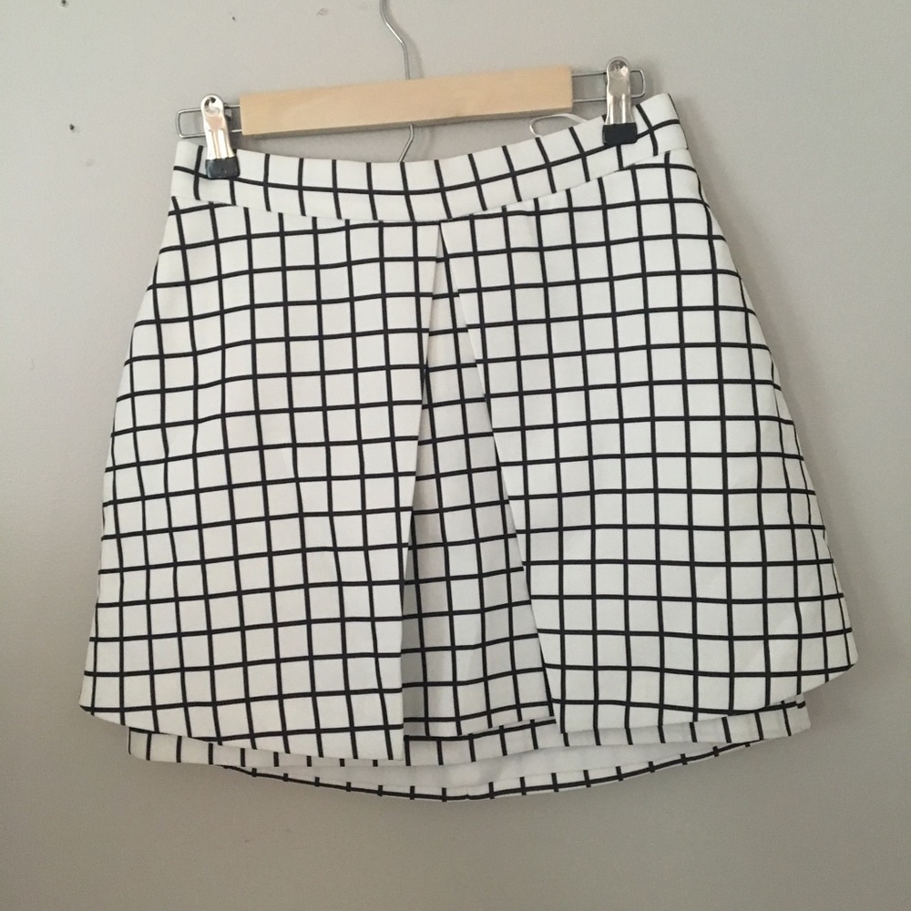 ASOS Cameo B & W Windowpane Skirt
